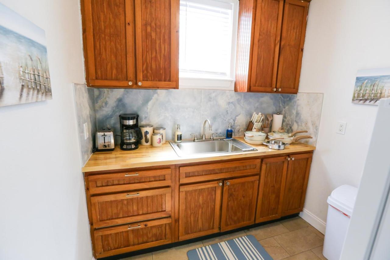 Centrally Located Efficiency One Mile To The Beach! Jacksonville Beach Dış mekan fotoğraf